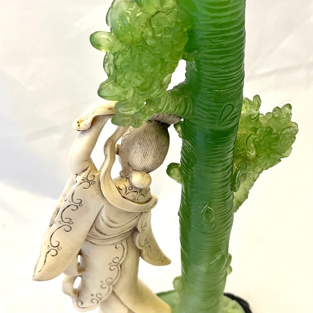 Resin Jade & Ivory-like Geisha Statue with Tree, On Base, Vintage EUC - Picture 9 of 12